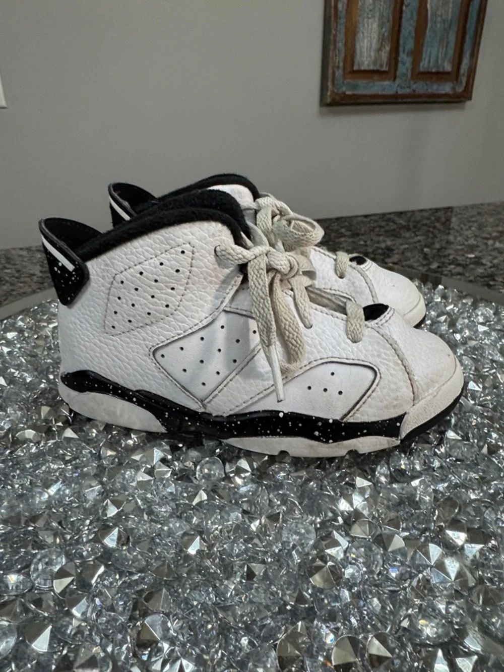 Jordan Kids' White and Black High-Top Sneakers with Speckled Midsole 9C